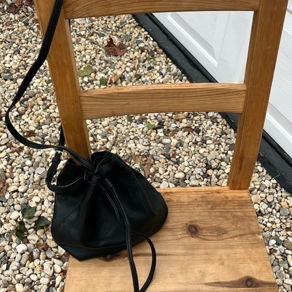 Drawstring Purse in synthetic leather - Picture 1 of 5